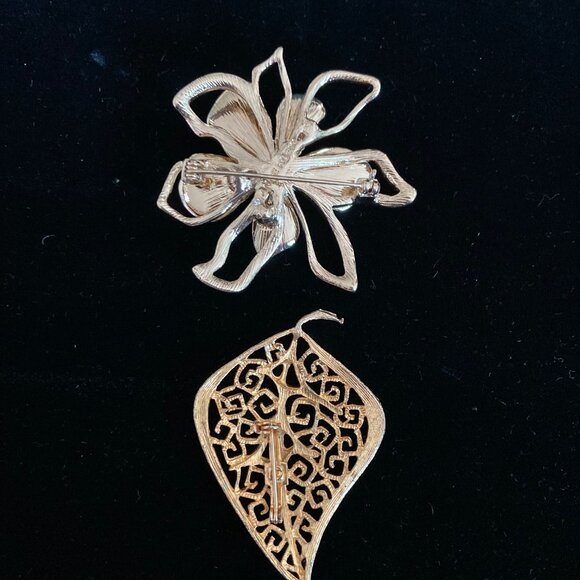 Pins - Picture 2 of 3